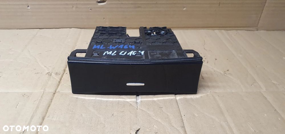 Schowek półka deski konsoli Mercedes ML W164 A1648100030 - 2