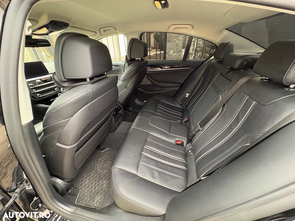 BMW Seria 5 520i AT MHEV - 15