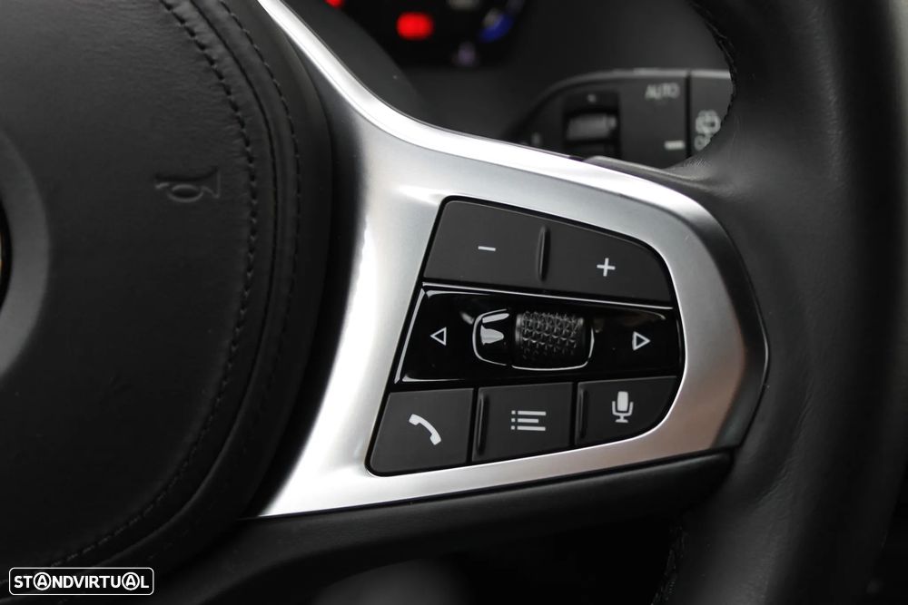 BMW 116 d Pack M - 27