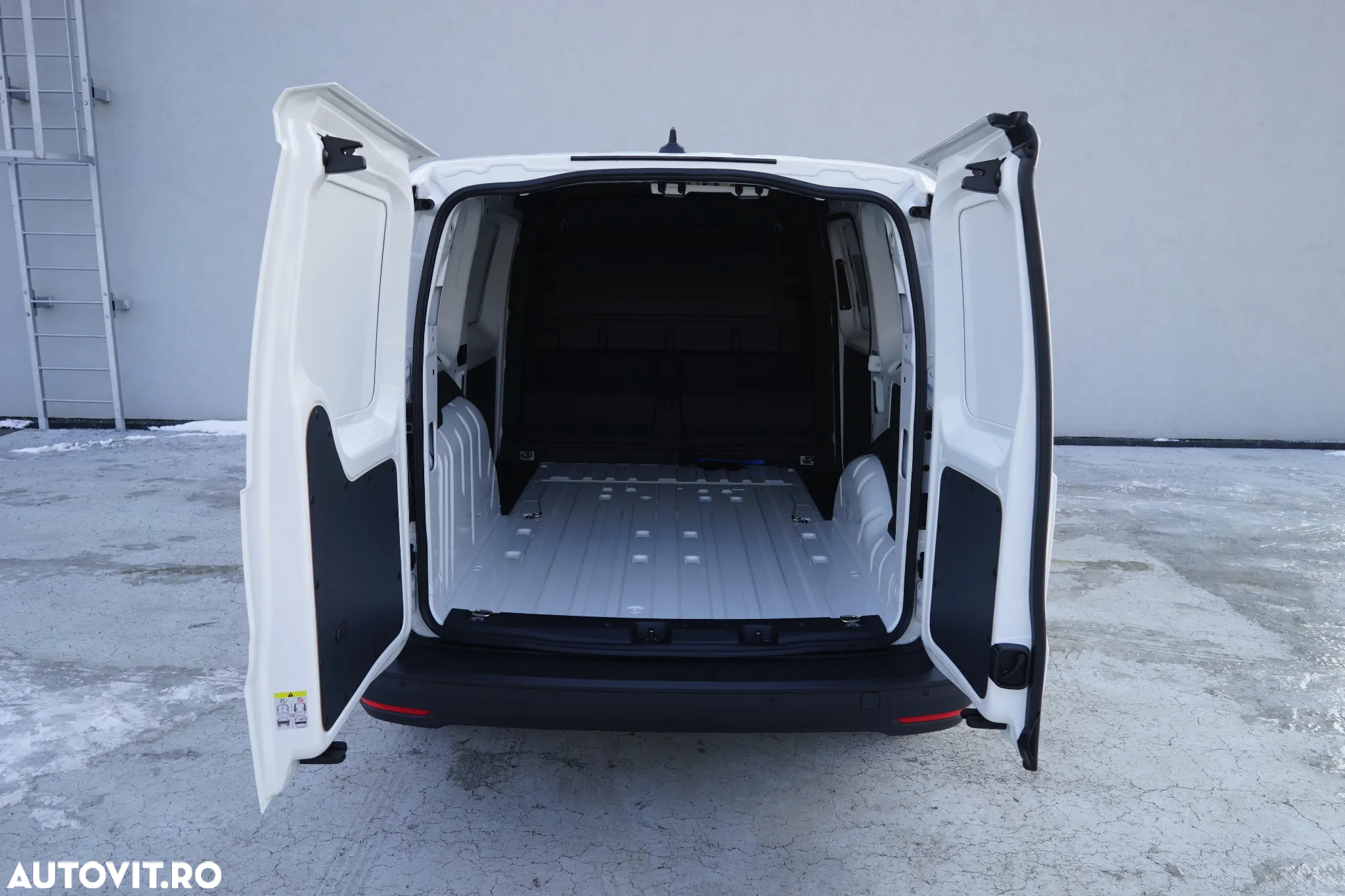Volkswagen Caddy Maxi 2.0 TDI 75 kW - 6