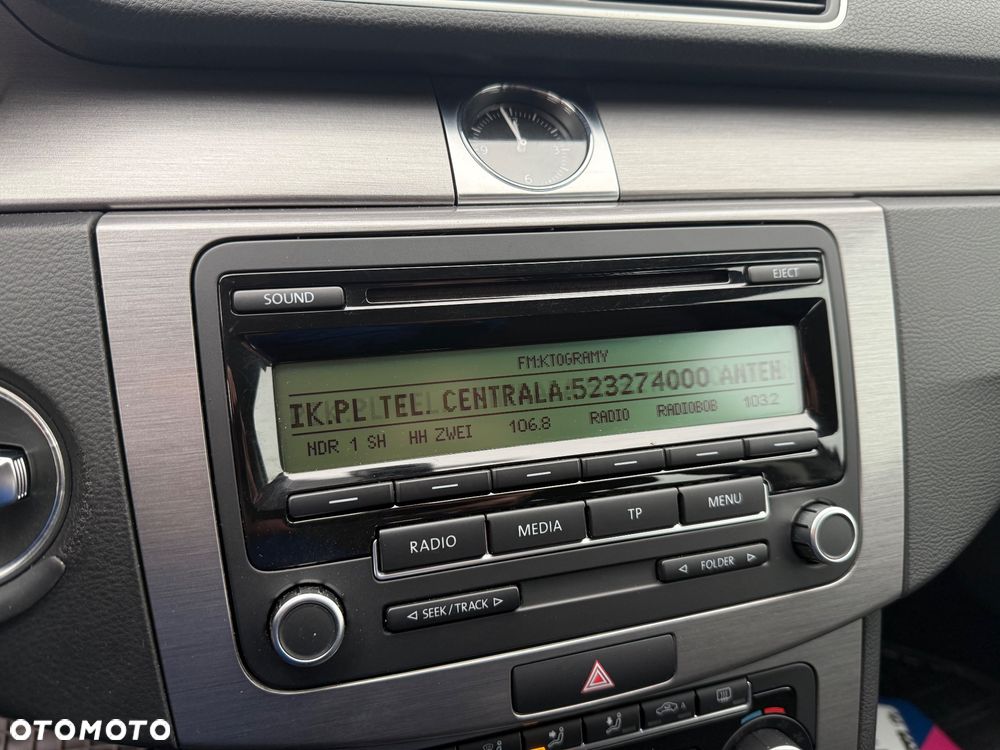 Volkswagen Passat ver-1-4-tsi-bmt-comfortline - 24