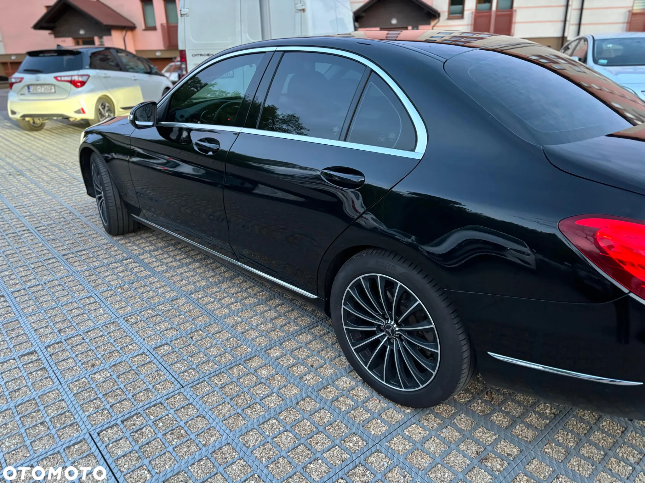 Mercedes-Benz Klasa C 180 7G-TRONIC - 2