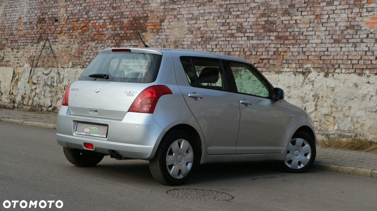 Suzuki Swift - 5