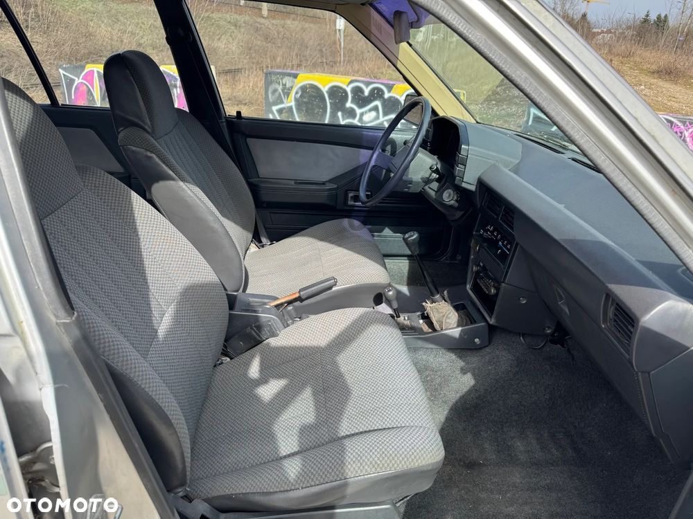 Toyota Tercel - 5
