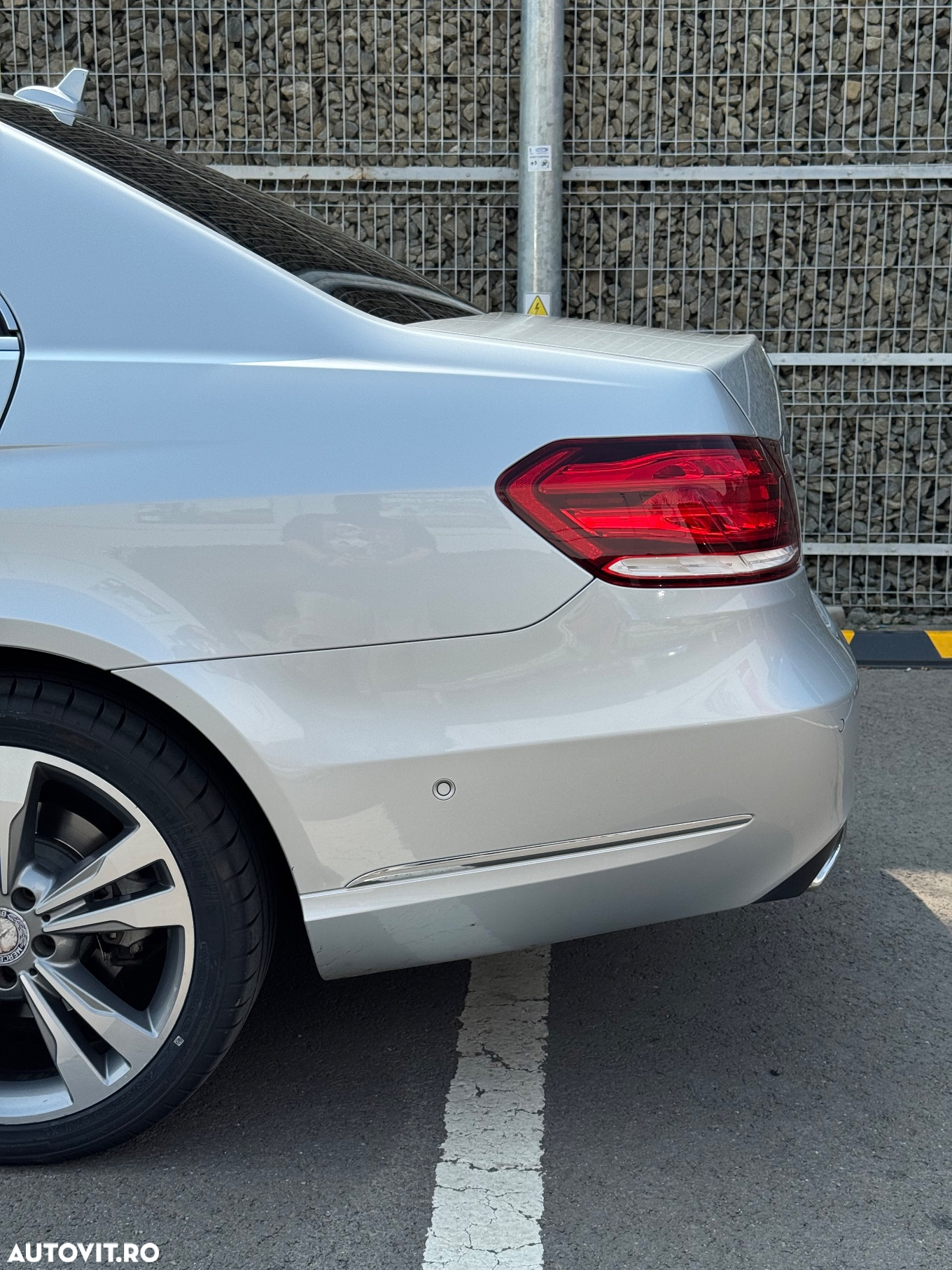Mercedes-Benz E 300 T BlueTEC HYBRID 7G-TRONIC - 10