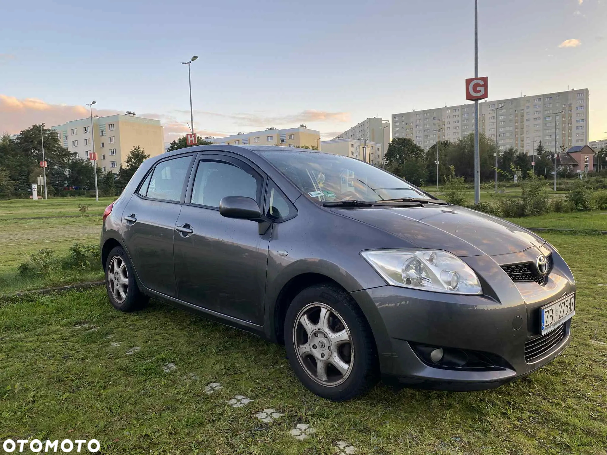 Toyota Auris 1.6 VVT-i Premium MM - 8