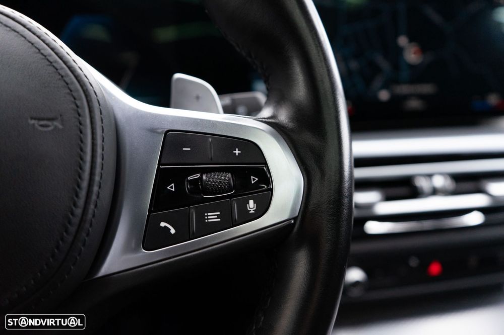 BMW 320 e Pack M Auto - 43