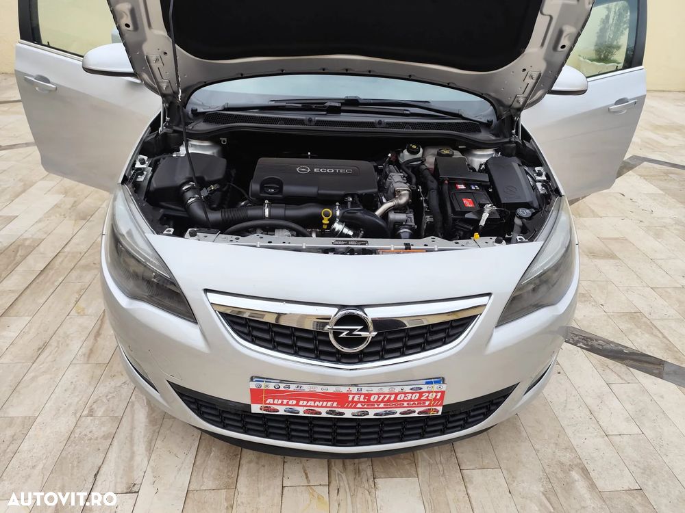 Opel Astra - 11