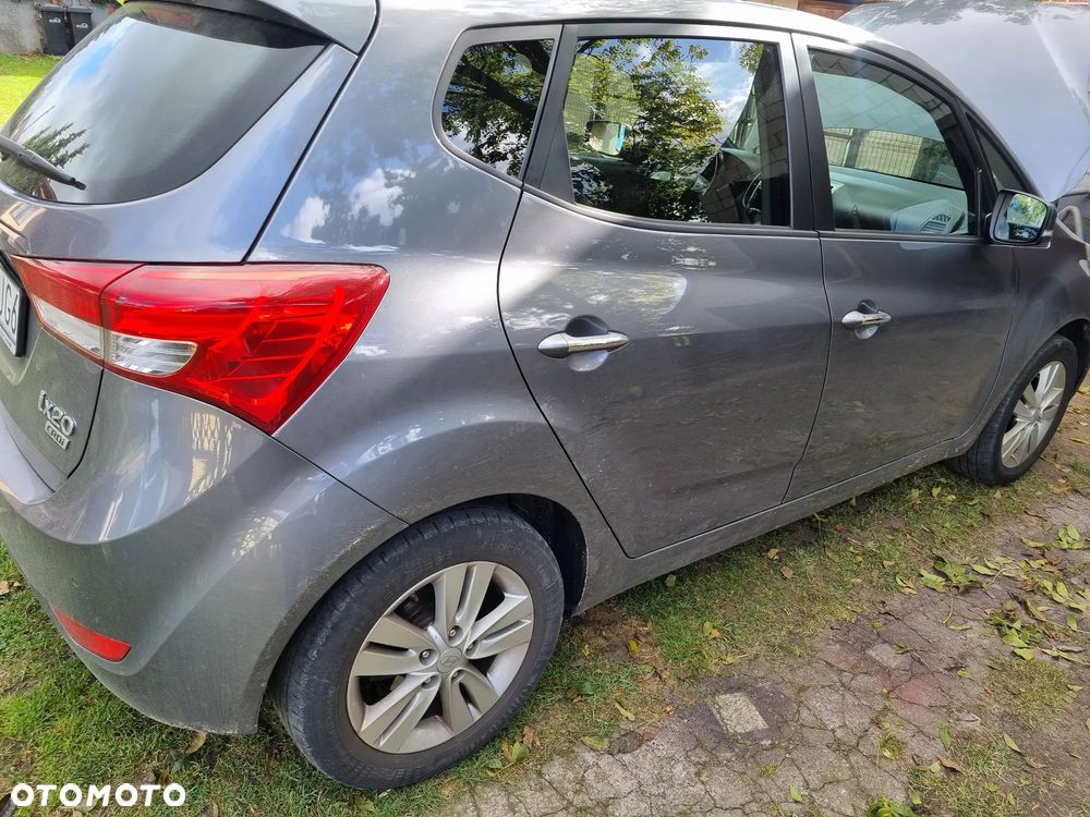 Hyundai ix20 - 3