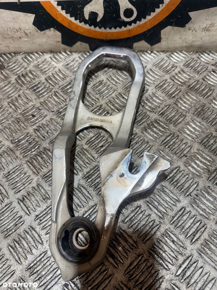 hak prawy przód przedni zderzak dodge ram 1500 2019-