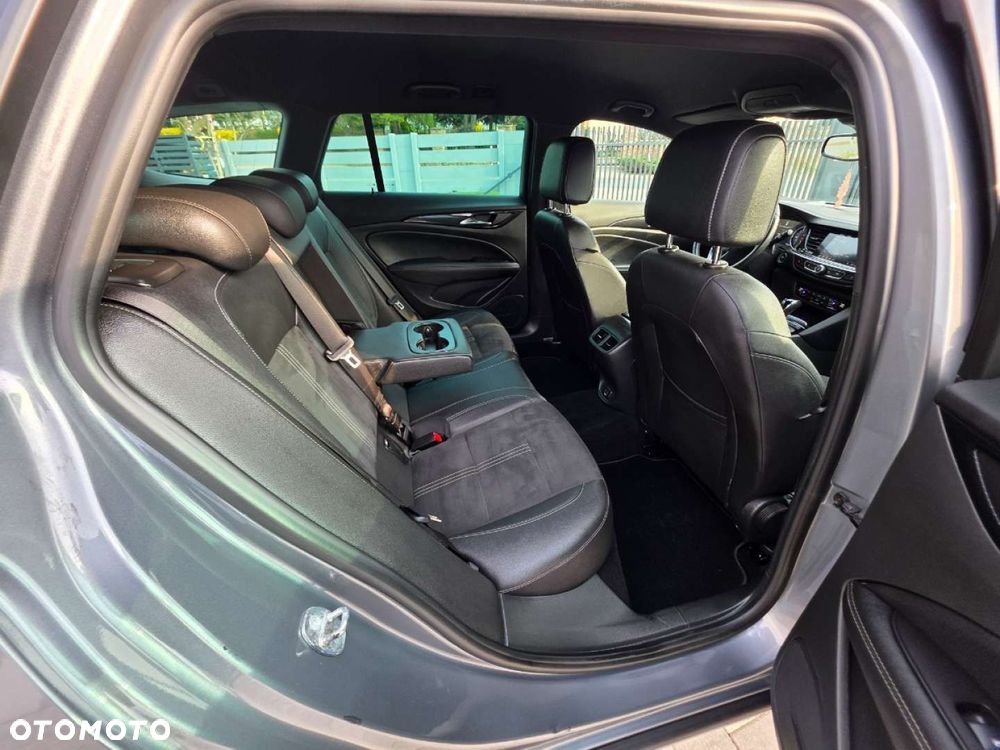 Opel Insignia - 23