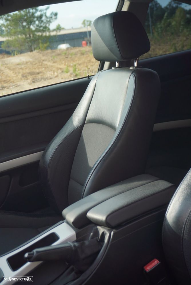 BMW 320 d Coupe - 13