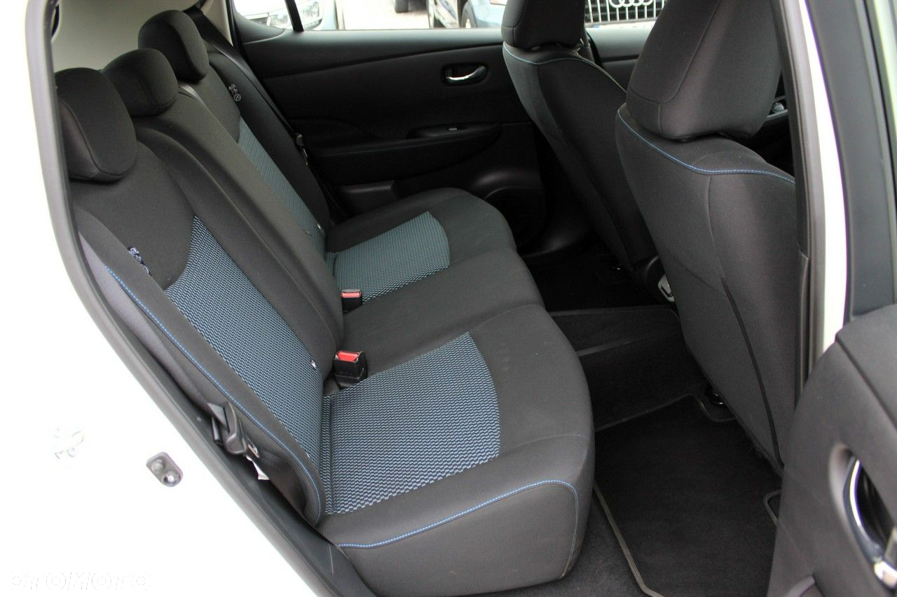 Nissan Leaf - 9