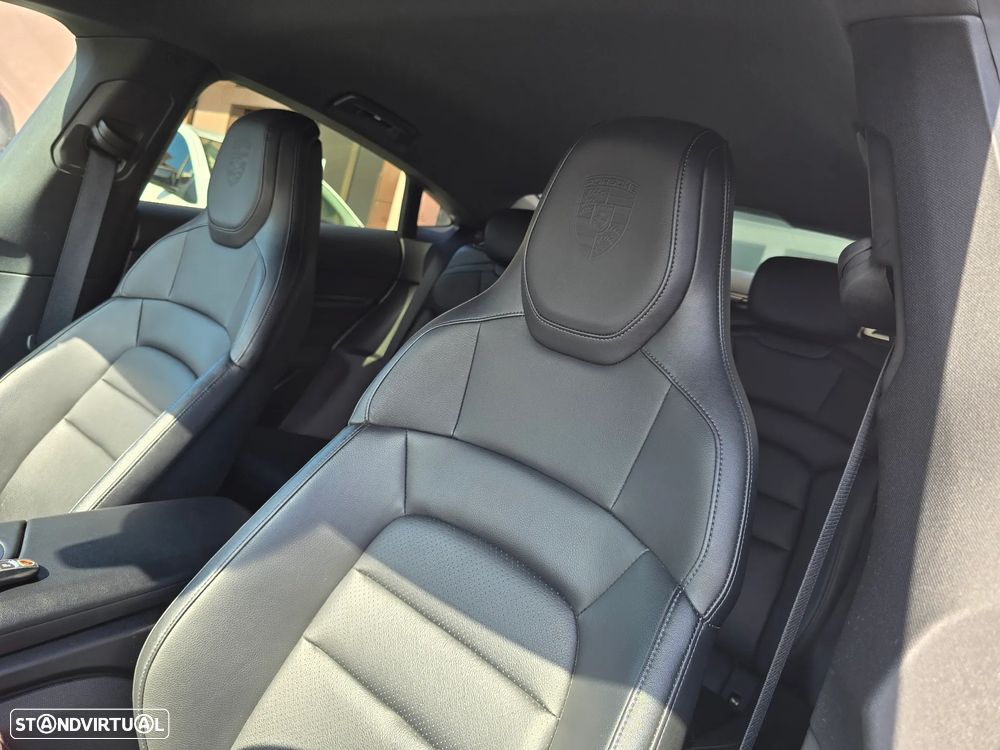 Porsche Taycan Bateria Performance Plus - 11