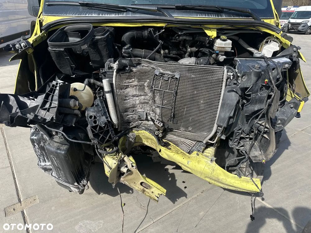 Mercedes-Benz SPRINTER - 16