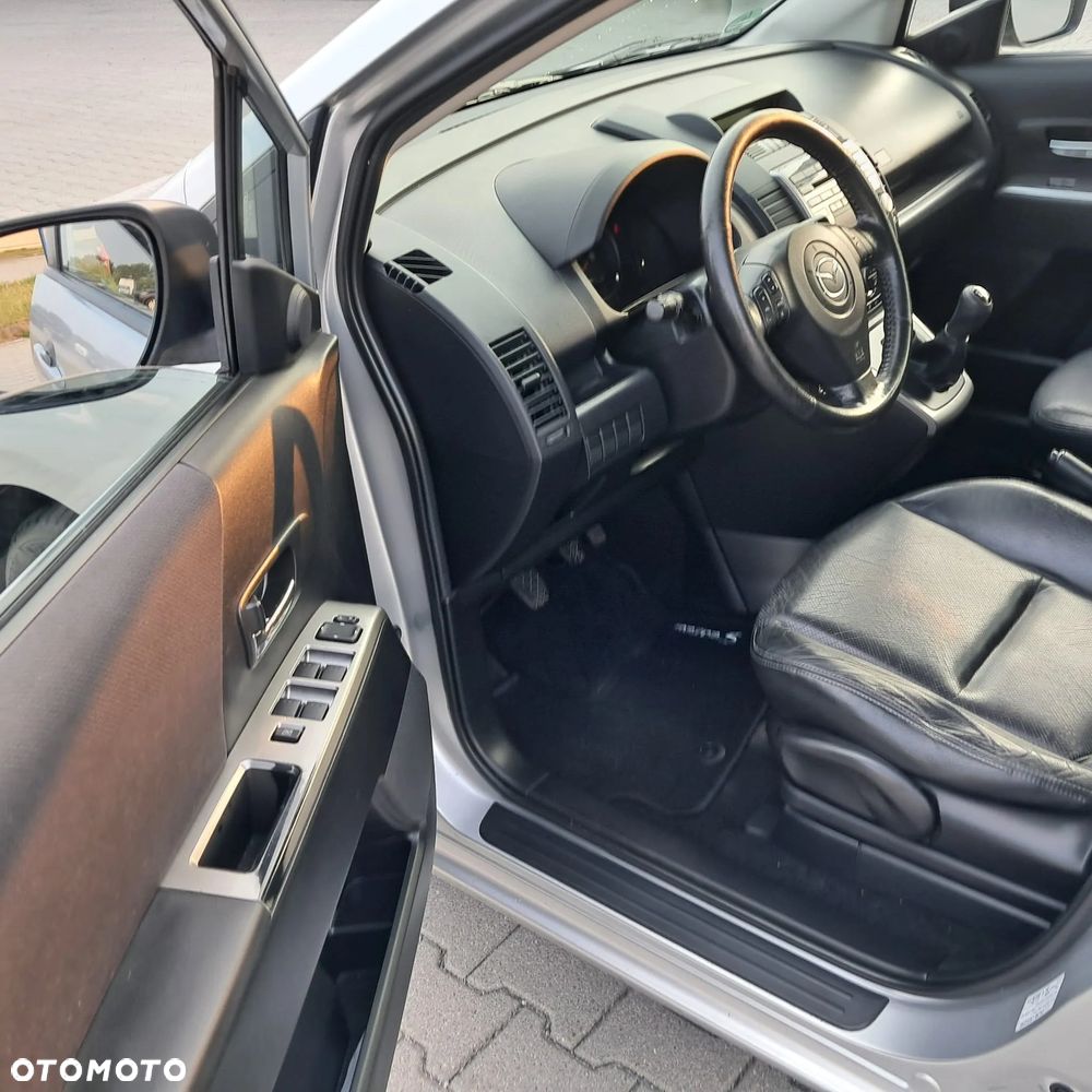Mazda 5 - 17