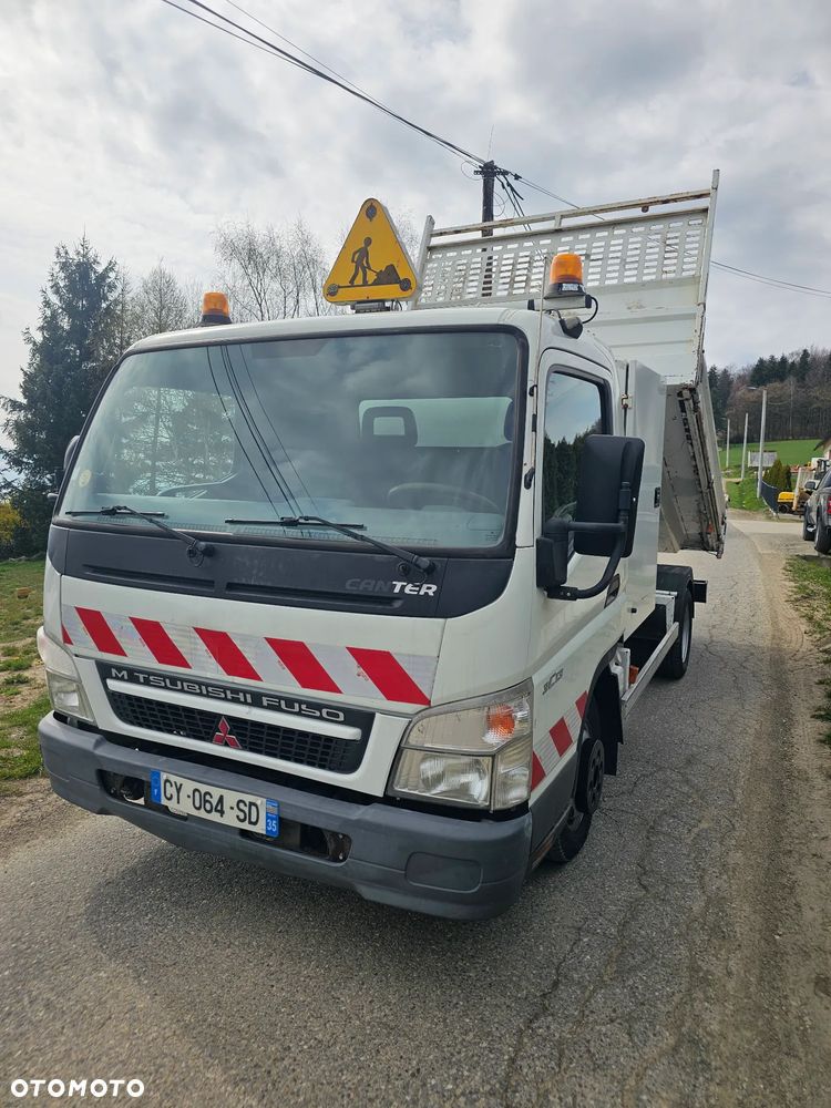 Mitsubishi Canter fuso - 3