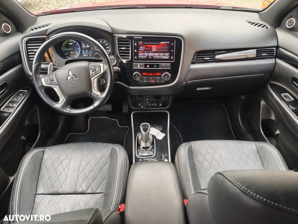 Mitsubishi Outlander PHEV 2.4 L 4X4 Instyle+ - 4