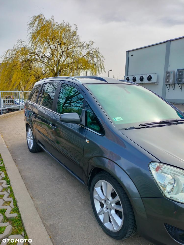 Opel Zafira 1.7 CDTI Cosmo - 8