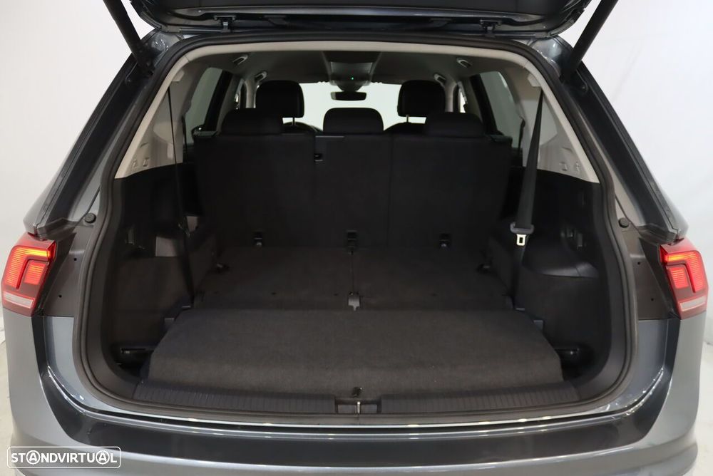 VW Tiguan Allspace 2.0 TDI Life DSG - 18