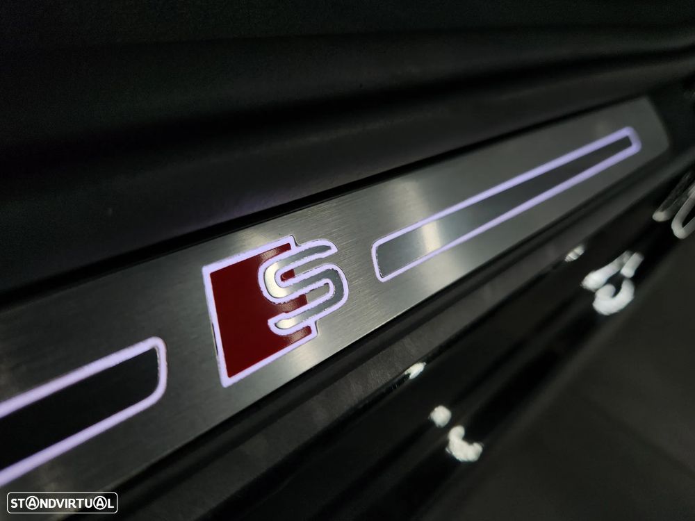 Audi e-tron S quattro - 12
