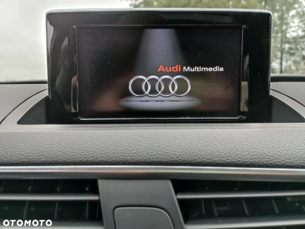 Audi Q3 - 22