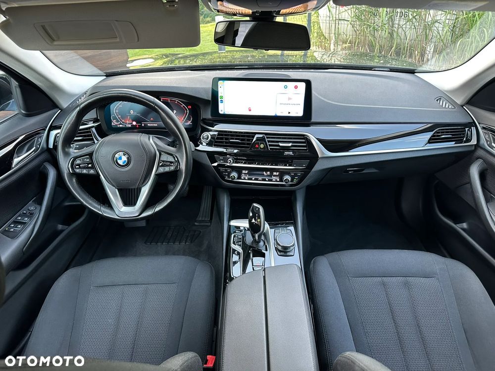 BMW Seria 5 520d xDrive mHEV - 8
