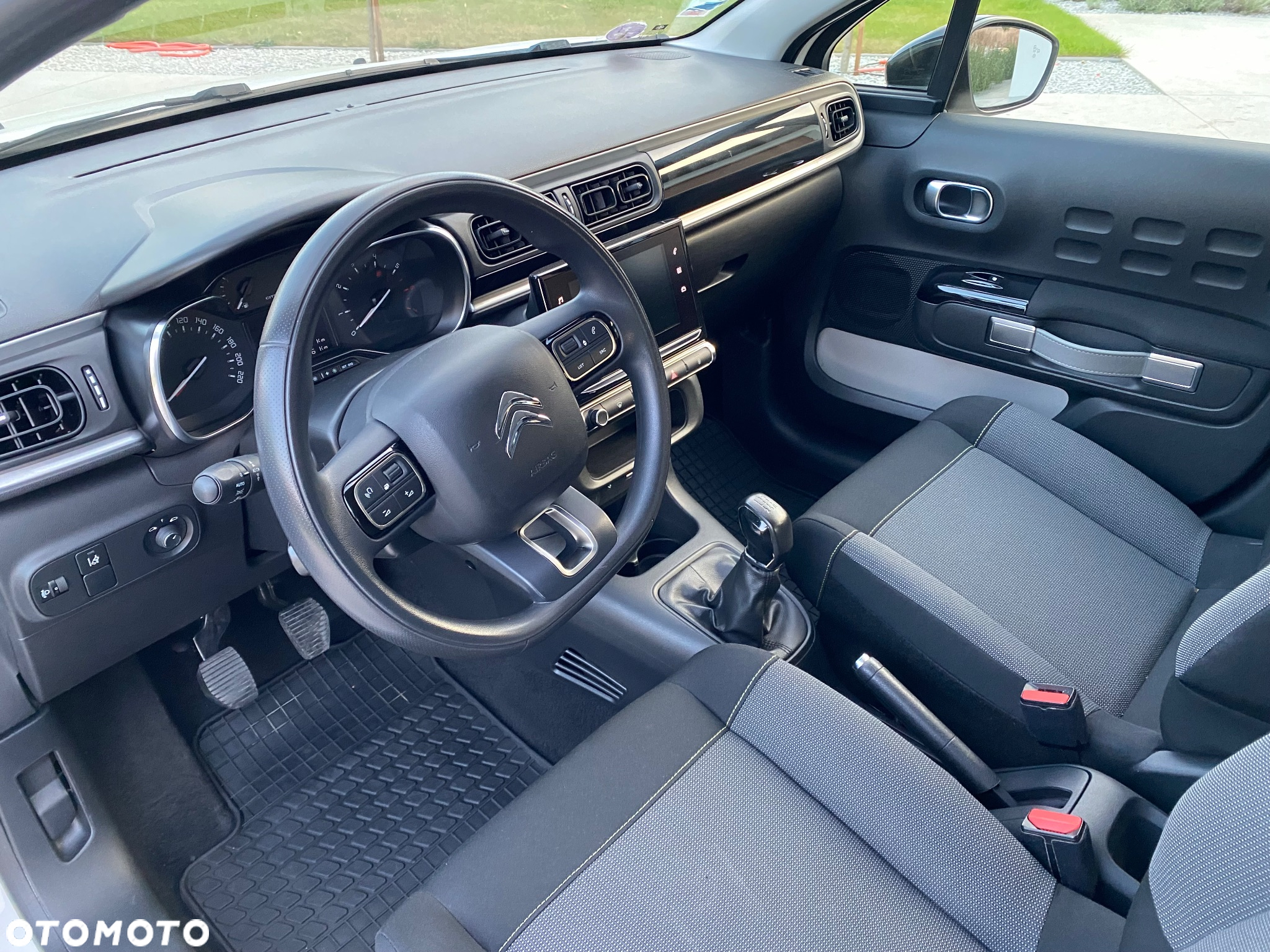 Citroën C3 1.2 PureTech GPF Shine - 15