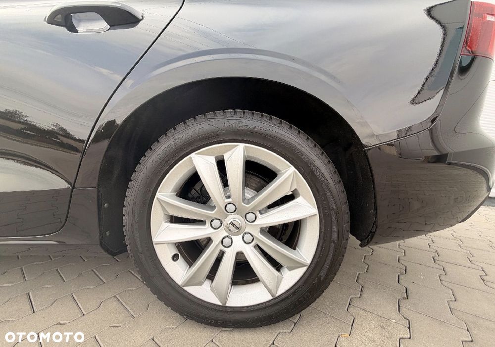Volvo V60 D4 Momentum - 19