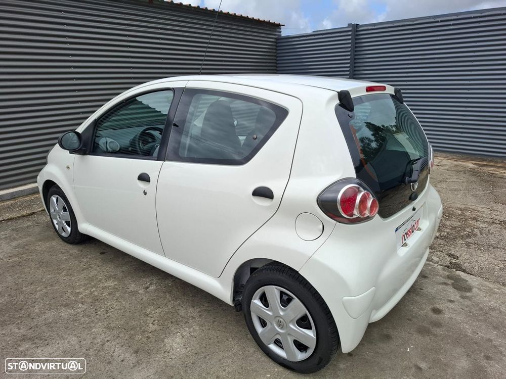 Toyota Aygo 1.0 - 13