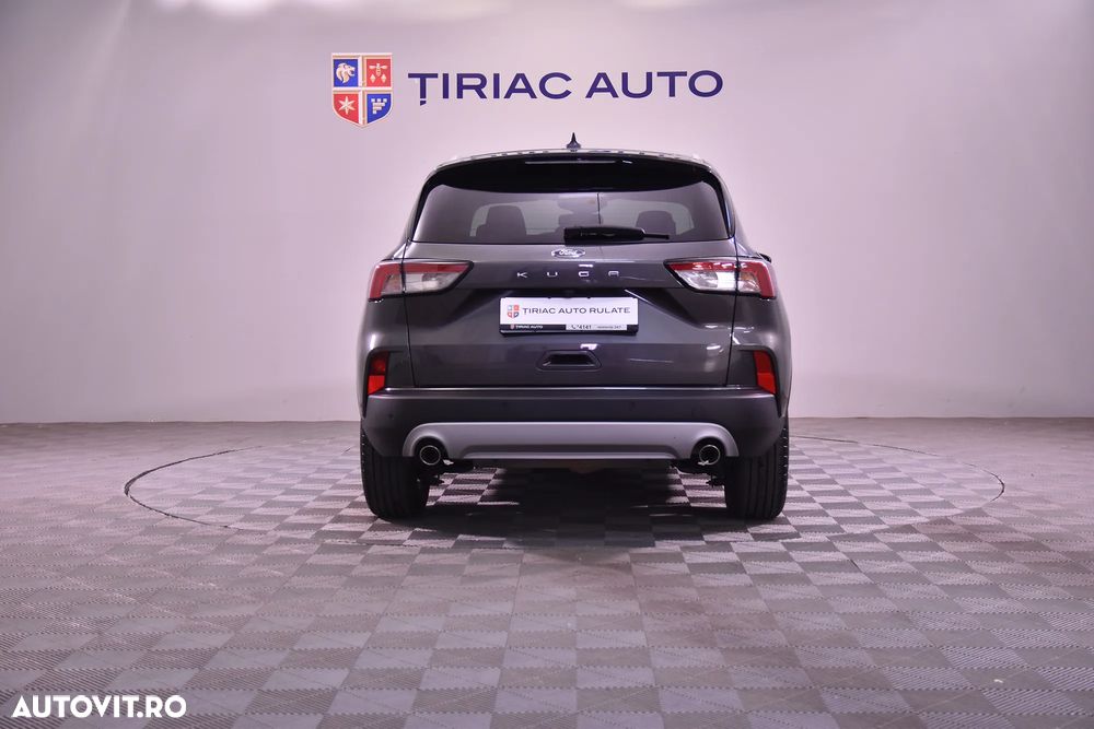Ford Kuga - 4