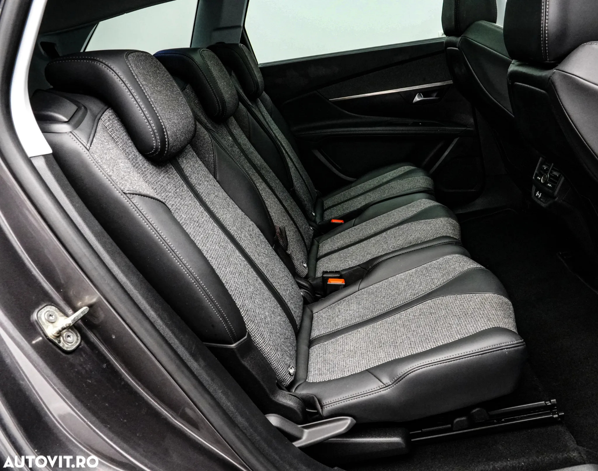 Peugeot 5008 1.2 Puretech Turbo s&s Allure - 18
