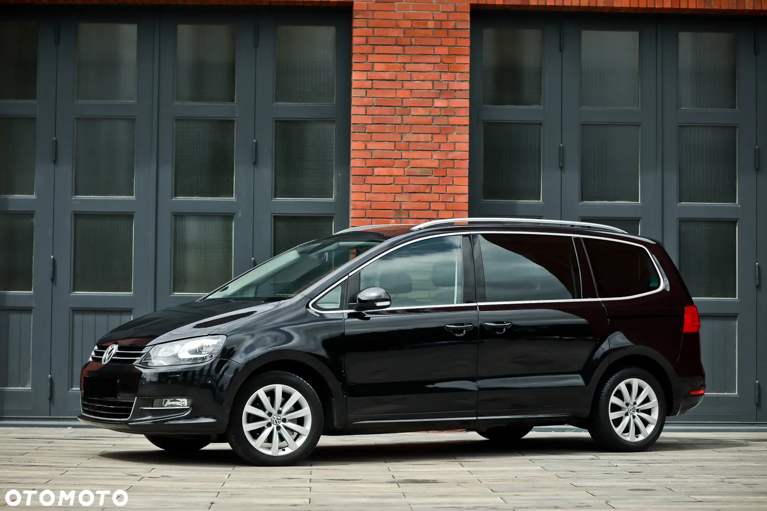 Volkswagen Sharan 2.0 TDI DSG BlueMotion Technology Highline - 8