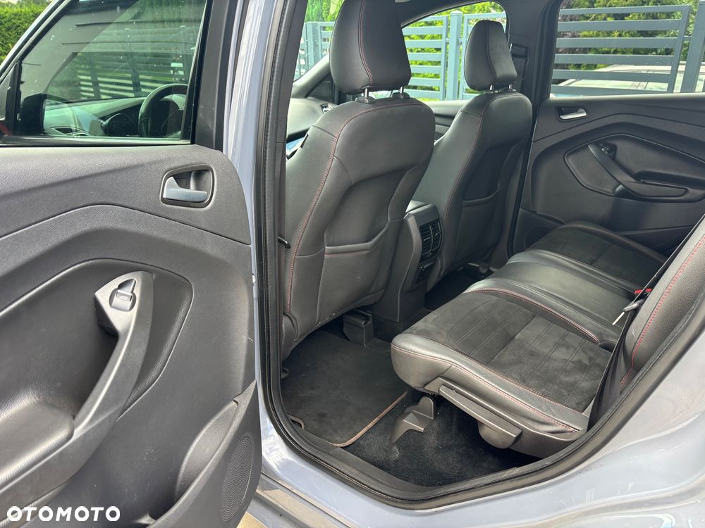 Ford Kuga 1.5 EcoBoost FWD ST-Line - 34