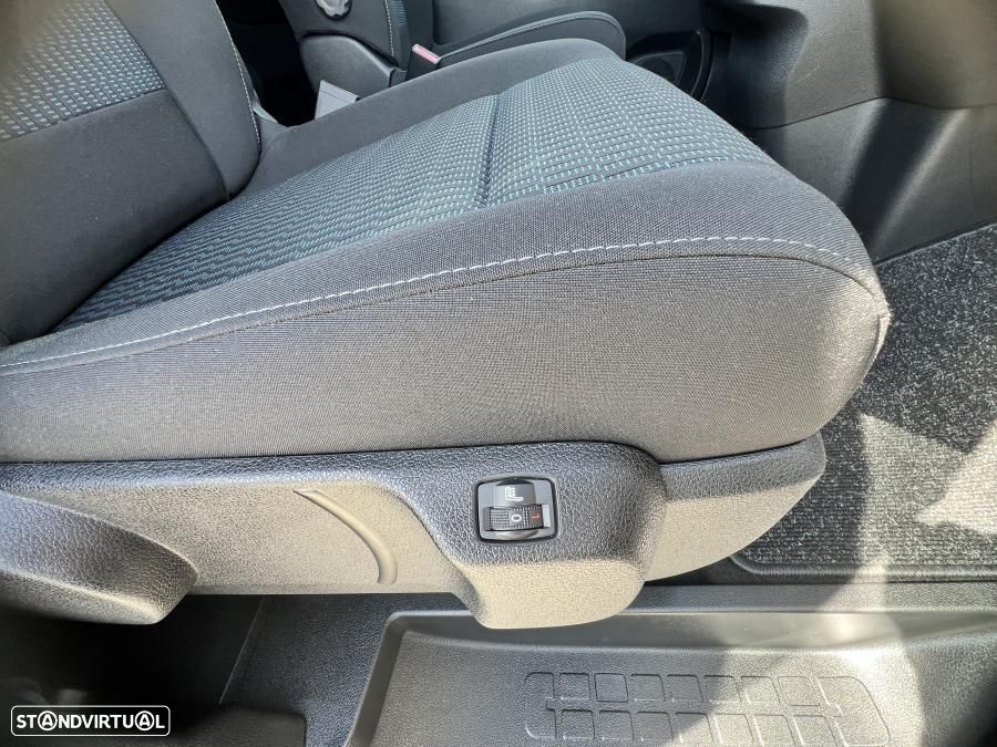 Peugeot e-Traveller L2 (75kWh) Allure - 34