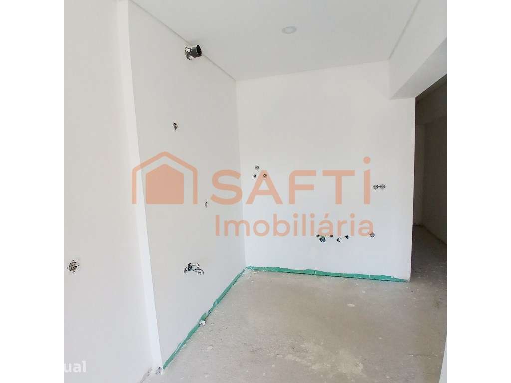 Apartamento T2 em Almada - Grande imagem: 3/6
