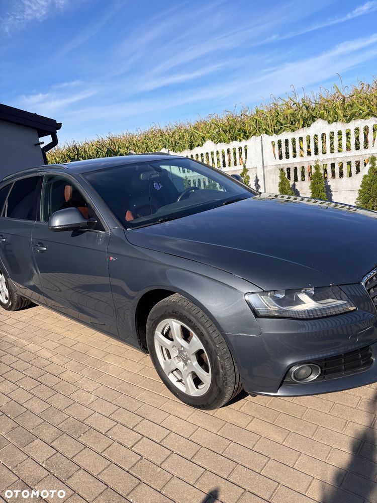 Audi A4 - 1