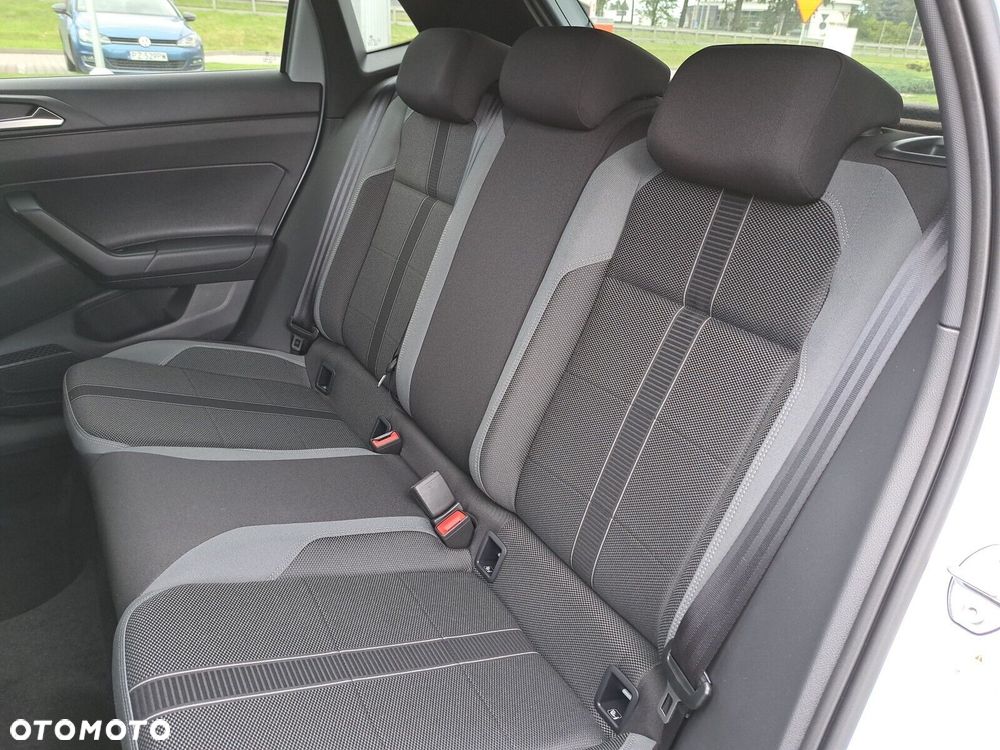 Volkswagen Polo - 17