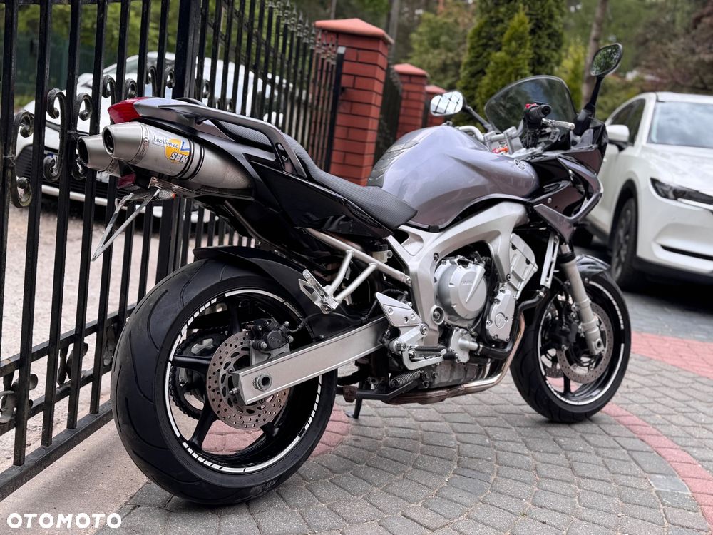 Yamaha FZ6 - 4