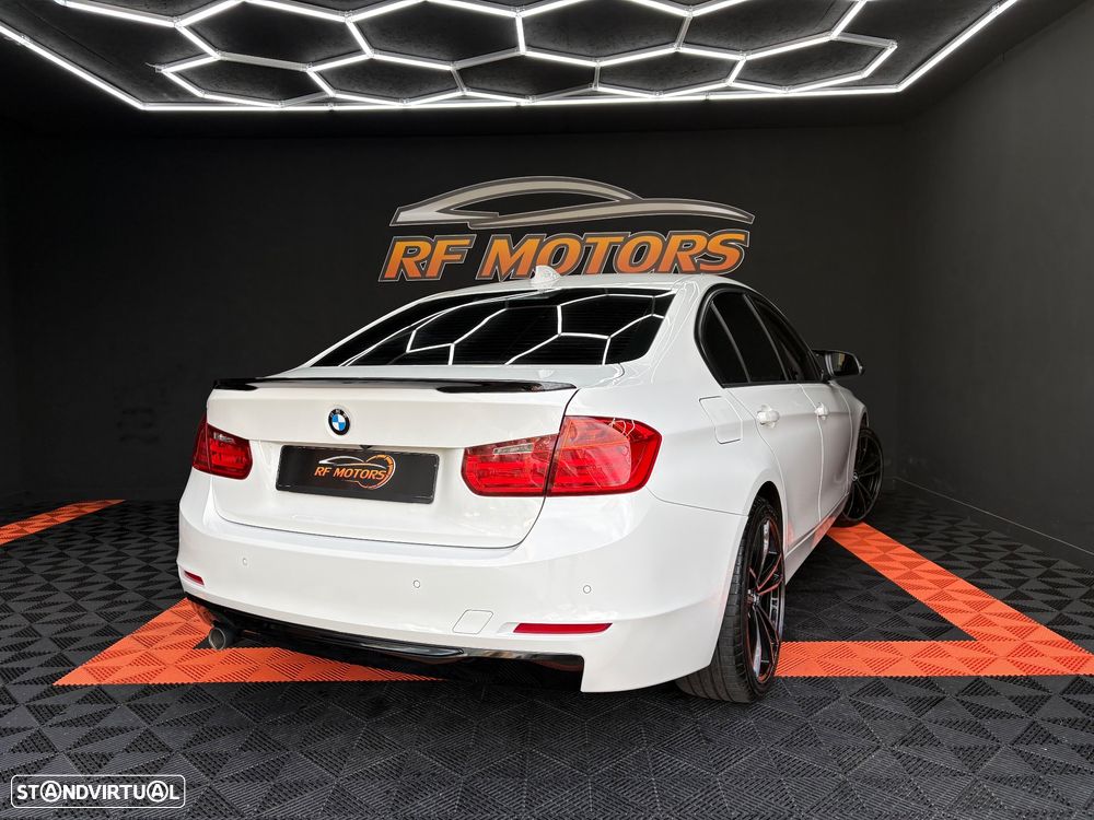 BMW 318 d Aut. Blue Performance Sport Line - 8