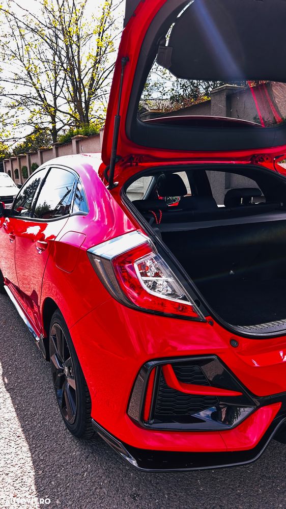 Honda Civic 1.5 VTEC Turbo CVT Sport Plus - 18