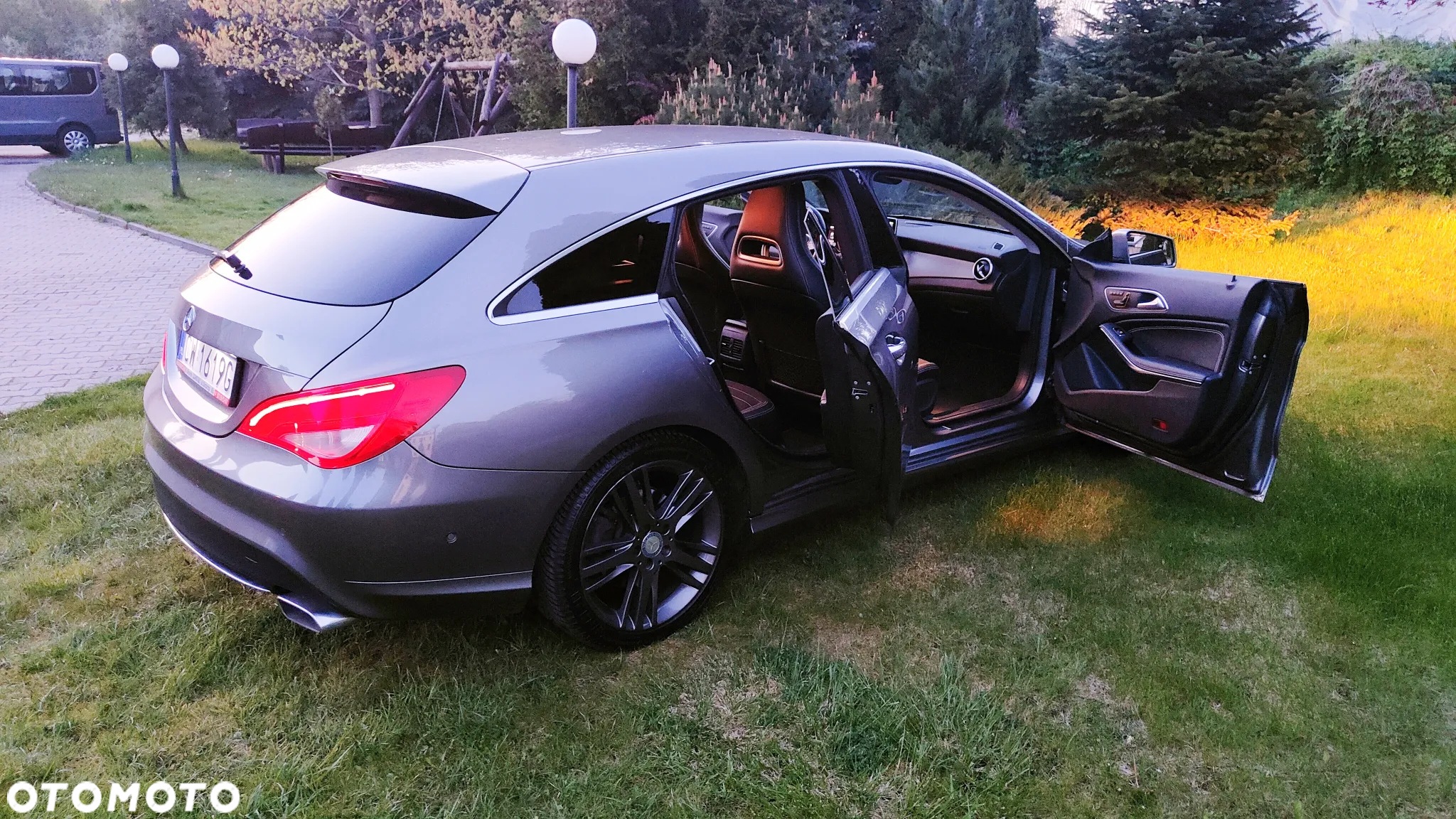 Mercedes-Benz CLA 220 d 4-Matic - 17