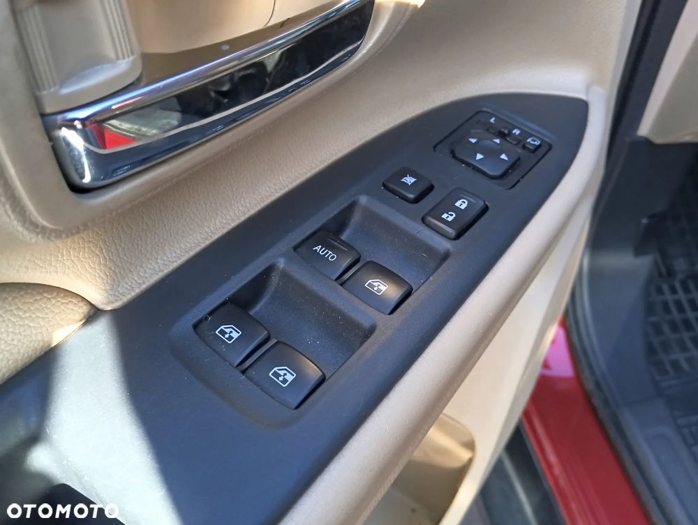 Mitsubishi Outlander 2.0 Intense + Navi 4WD CVT - 20