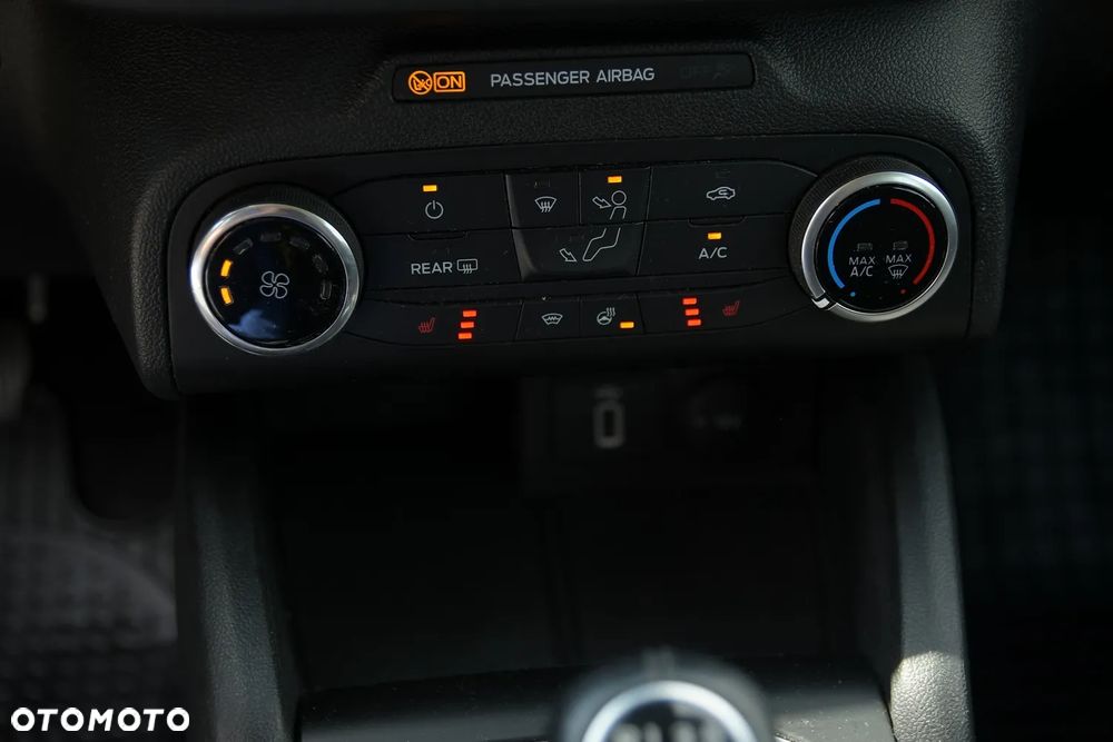 Ford Focus 1.5 EcoBlue SCR Titanium - 26