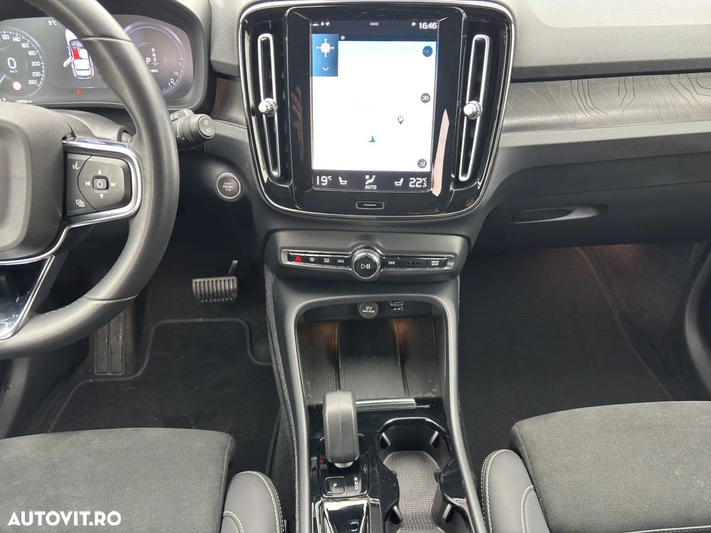Volvo XC 40 T4 Recharge DKG Ultimate Dark - 17