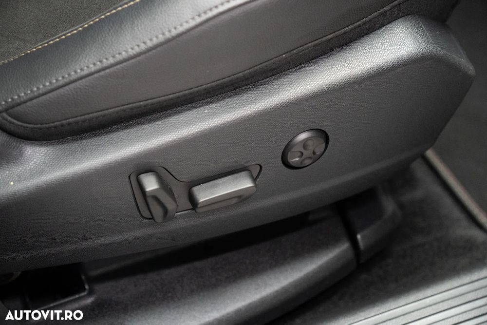 DS Automobiles DS 7 Crossback - 33