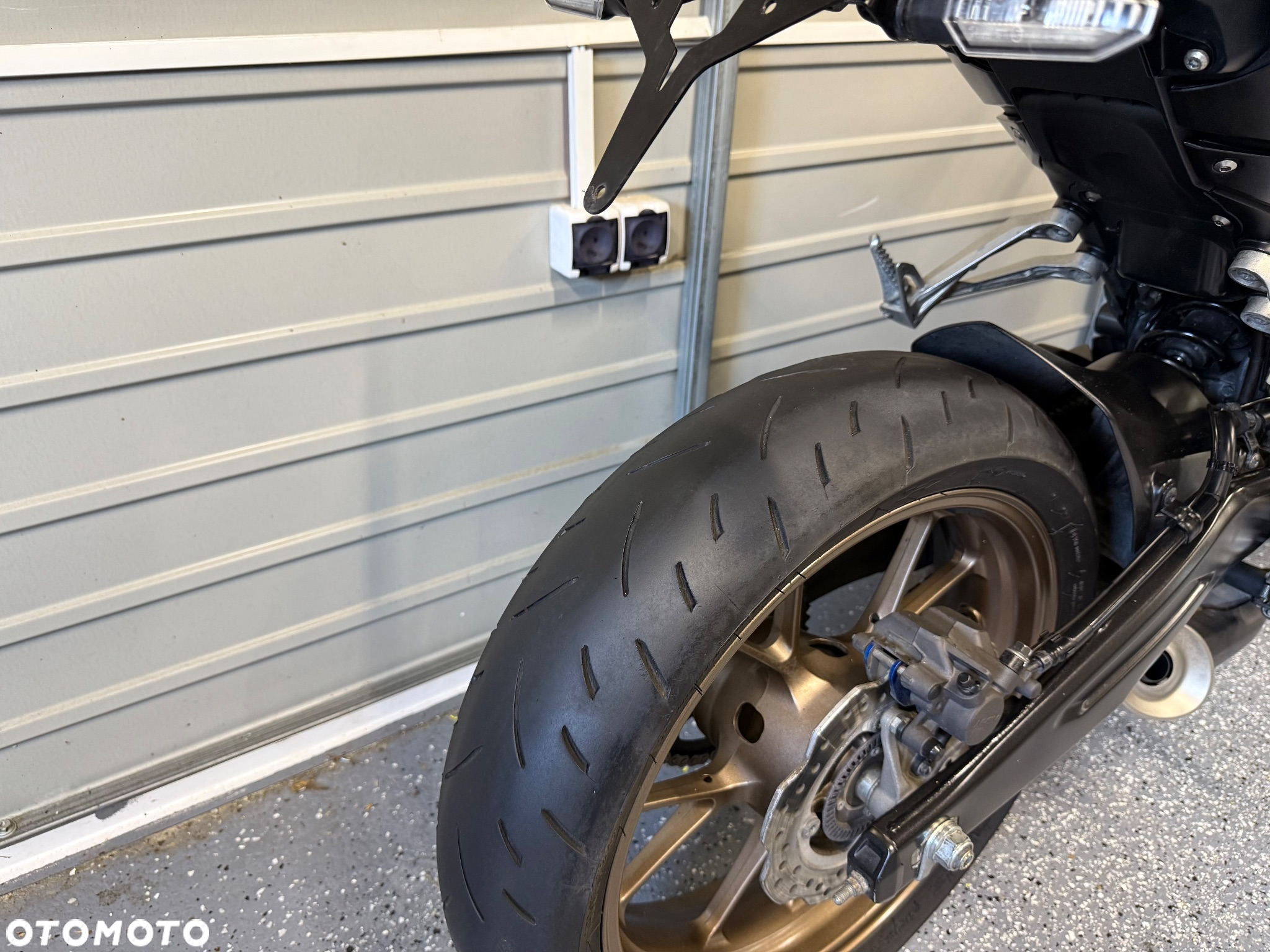 Honda CB - 4