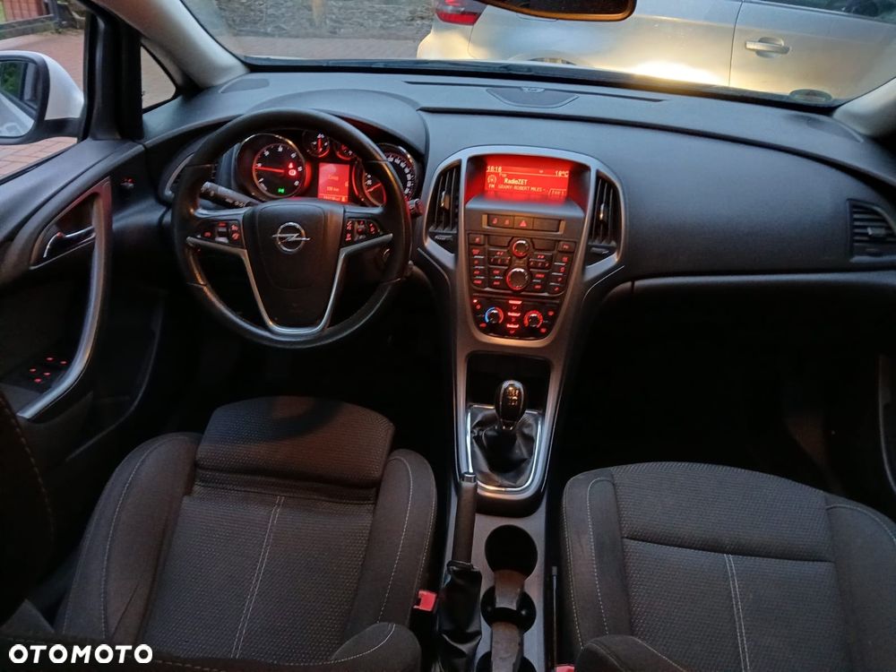 Opel Astra 1.7 CDTI DPF Active - 10