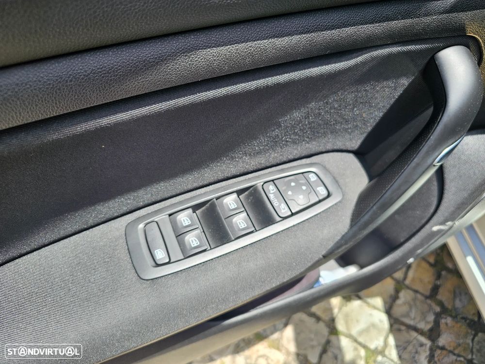Renault Mégane Sport Tourer 1.5 Blue dCi Limited - 9