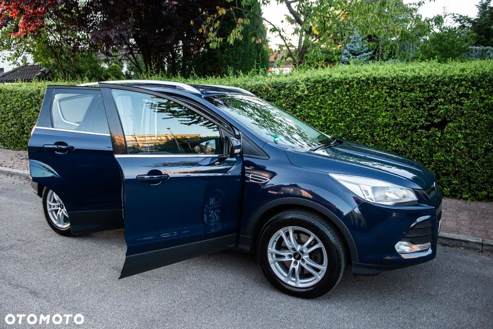 Ford Kuga 2.0 TDCi 2x4 Titanium - 15
